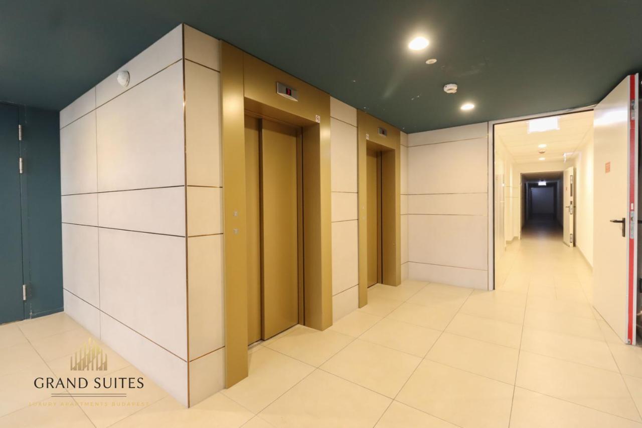 Grand Suites Central Budapest Exterior foto